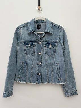 GAP DENIM RAW HEM JACKET